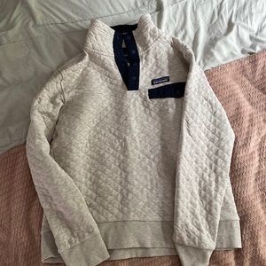 Patagonia pullover
